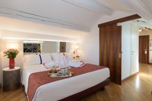 UNAHOTELS Ala Venezia - Adults only +16 | Venice | new style room in venice