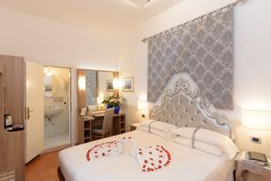 Hotel Ala  | Venice | romantic room in venice center