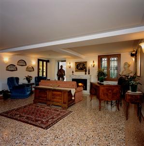 UNAHOTELS Ala Venezia - Adults only +16 | Venice | historical hall
