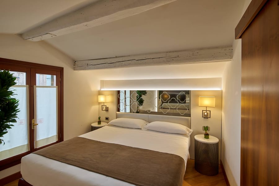 Deluxe Camere Hotel Ala Venezia 09